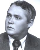 MARIUSZ DOBECKI
